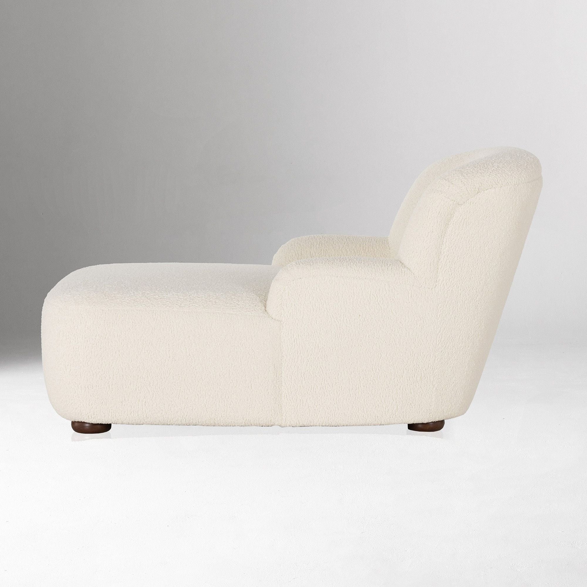 Elizabethtown Boucle Chaise Lounge