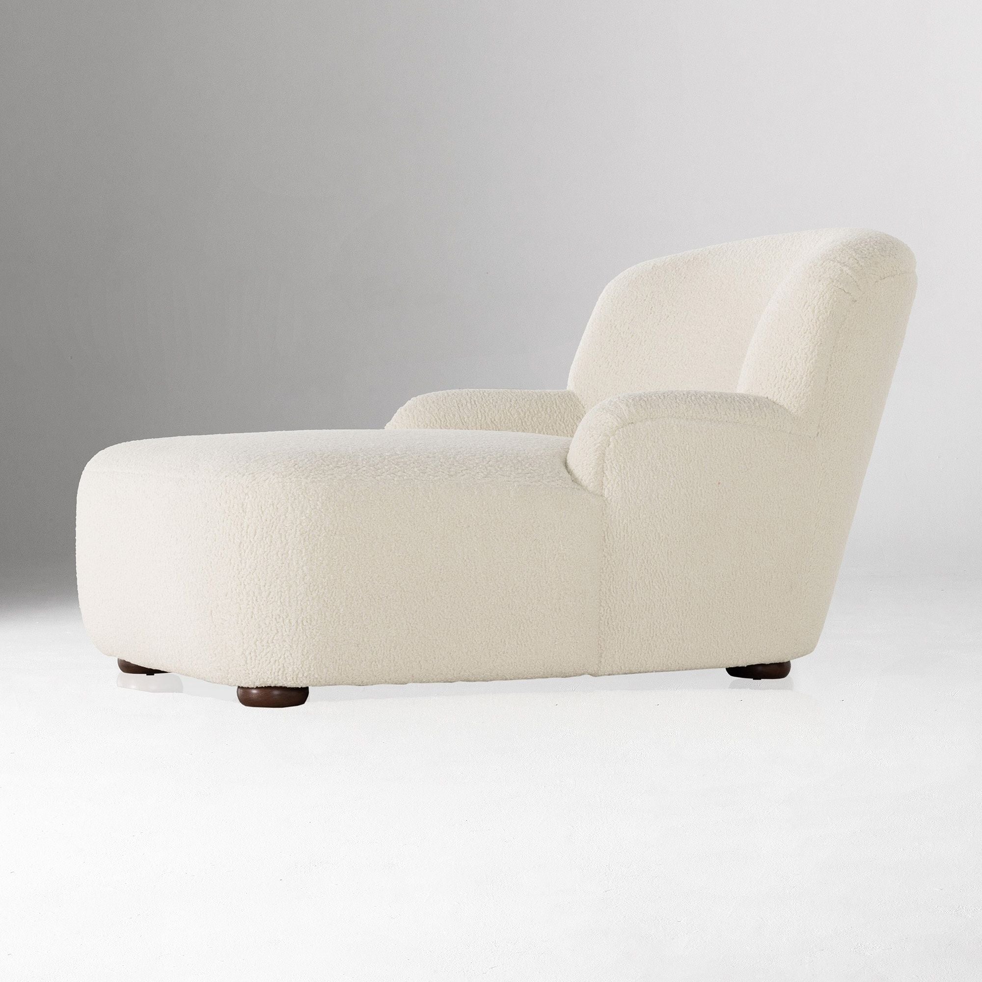 Elizabethtown Boucle Chaise Lounge
