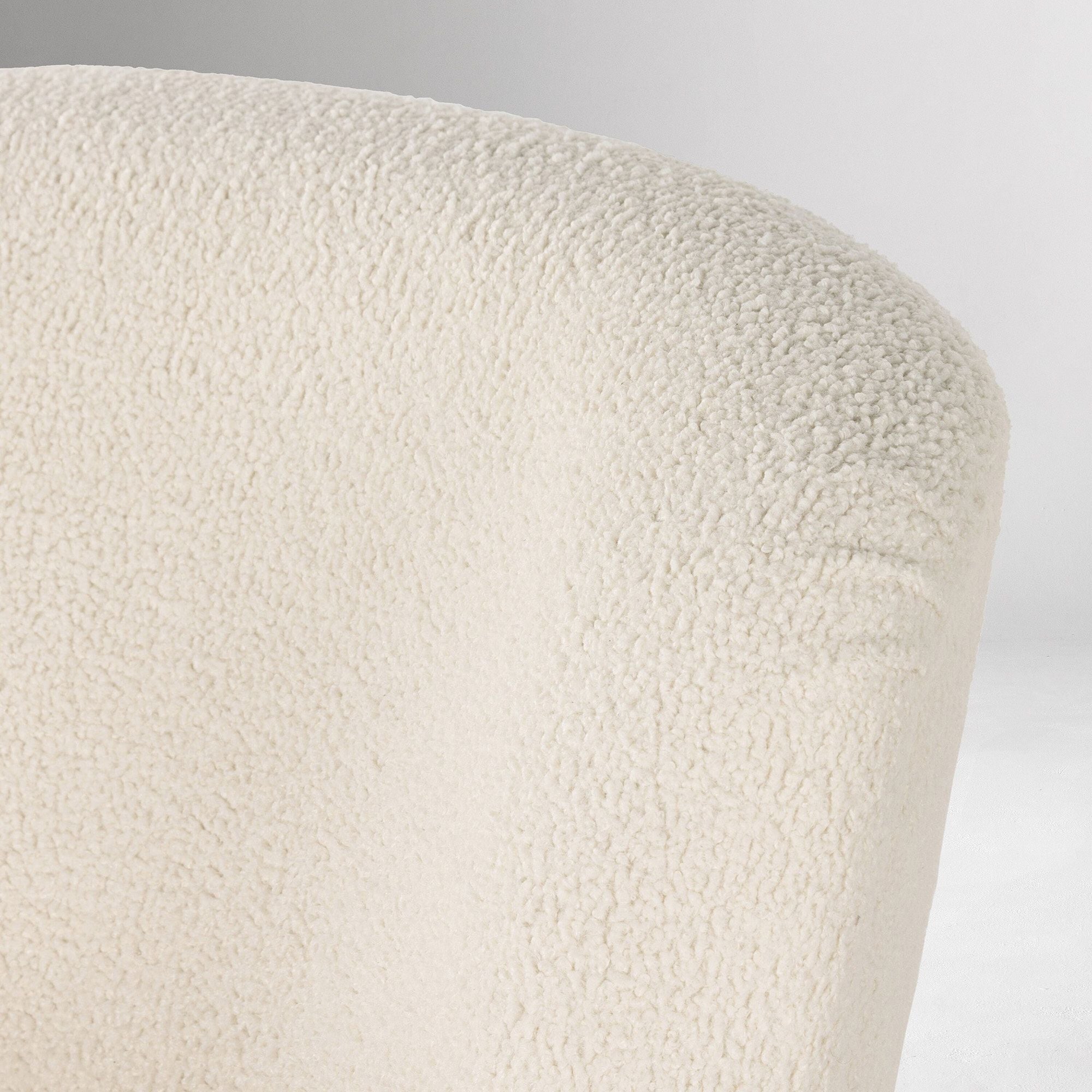 Elizabethtown Boucle Chaise Lounge