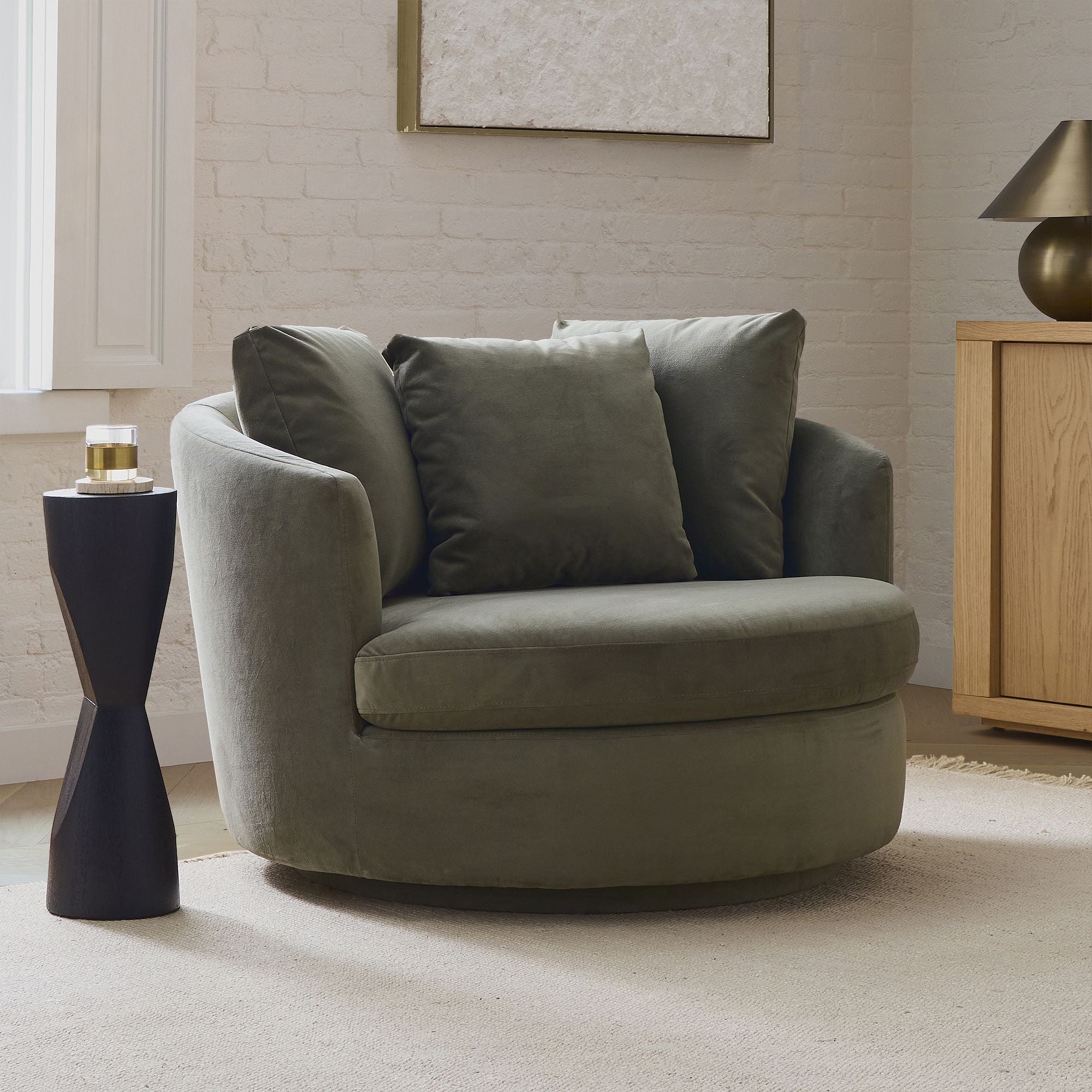 Viv Grand Swivel Sofa Chair